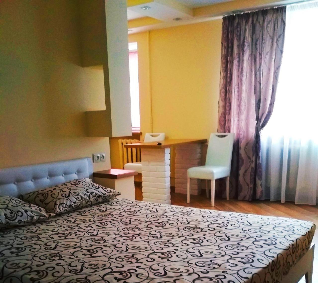 Apartments In The Center Maidan Rivne Exteriér fotografie