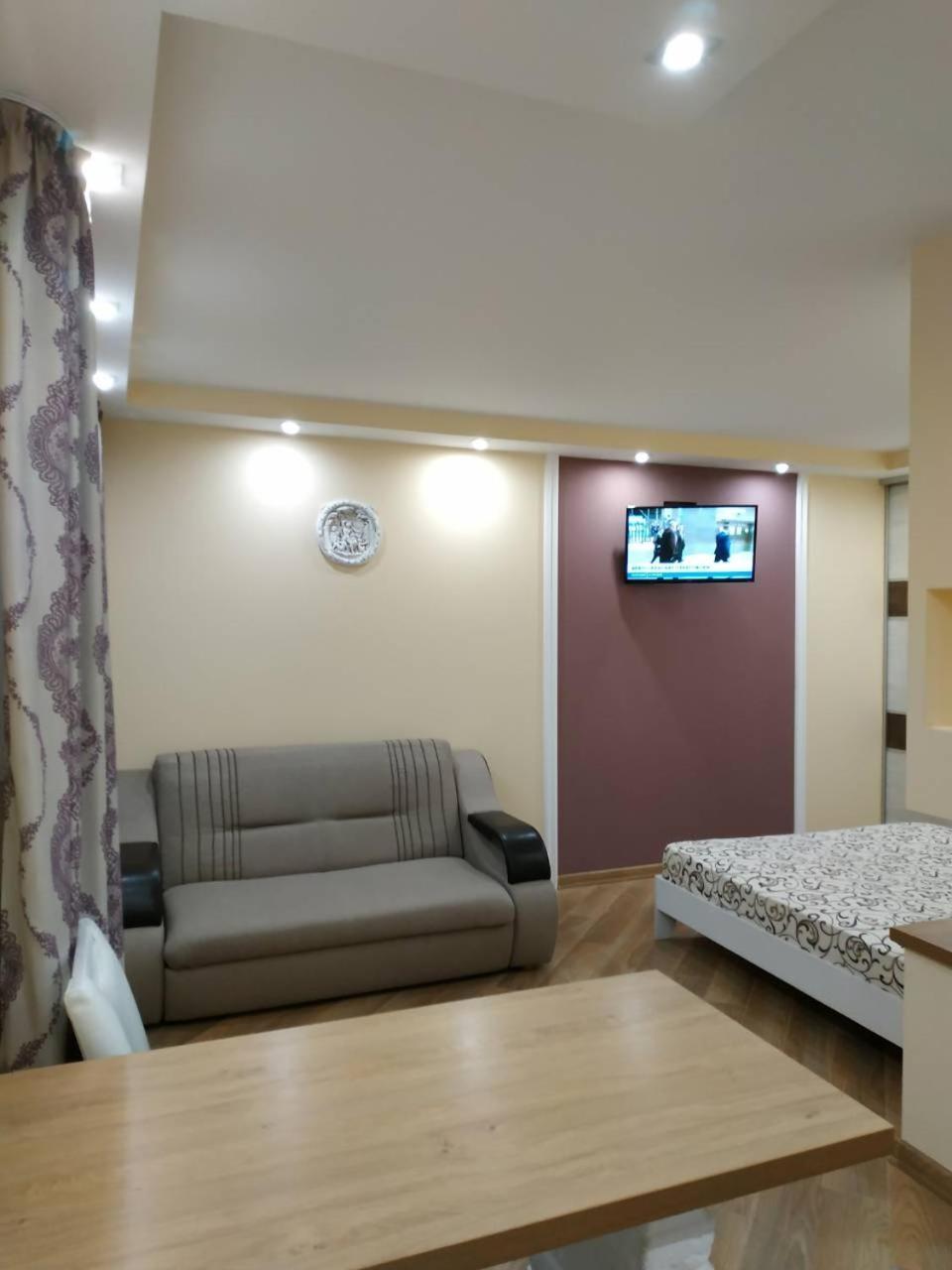 Apartments In The Center Maidan Rivne Exteriér fotografie